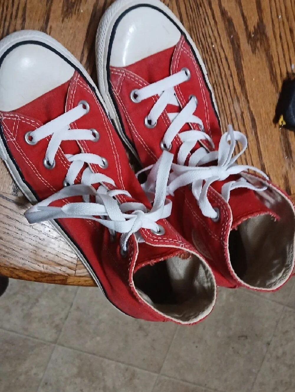 Converse C.Taylor Red‎ High-Top Canvas Sneakers with White Laces,sz.6